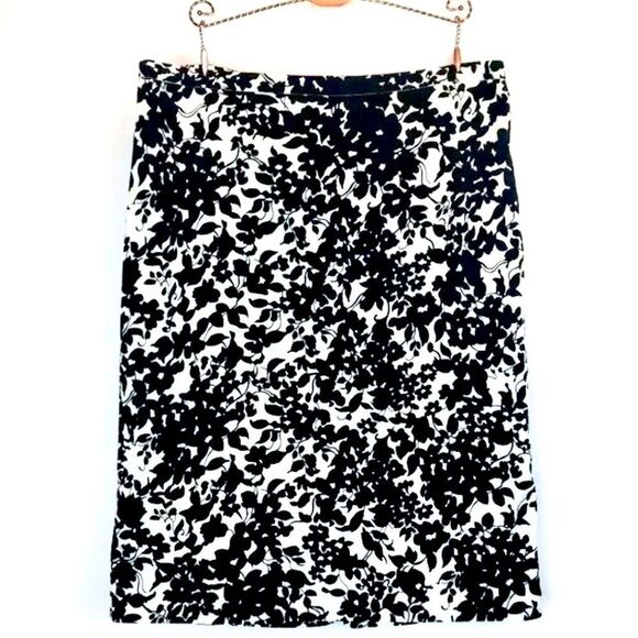 Old Navy Pencil Skirt Black White Cotton Women's 4 Boho Retro Cottage-Core - Picture 1 of 5